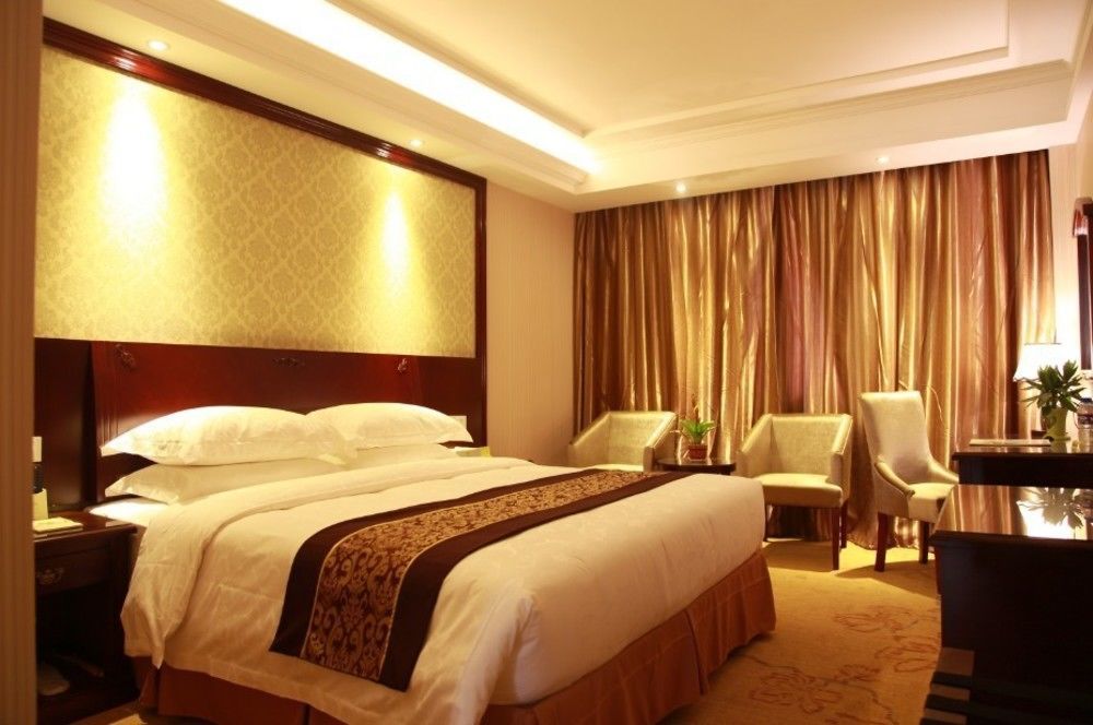 Vienna Hotel Shanghai Pudong Airport Exterior foto