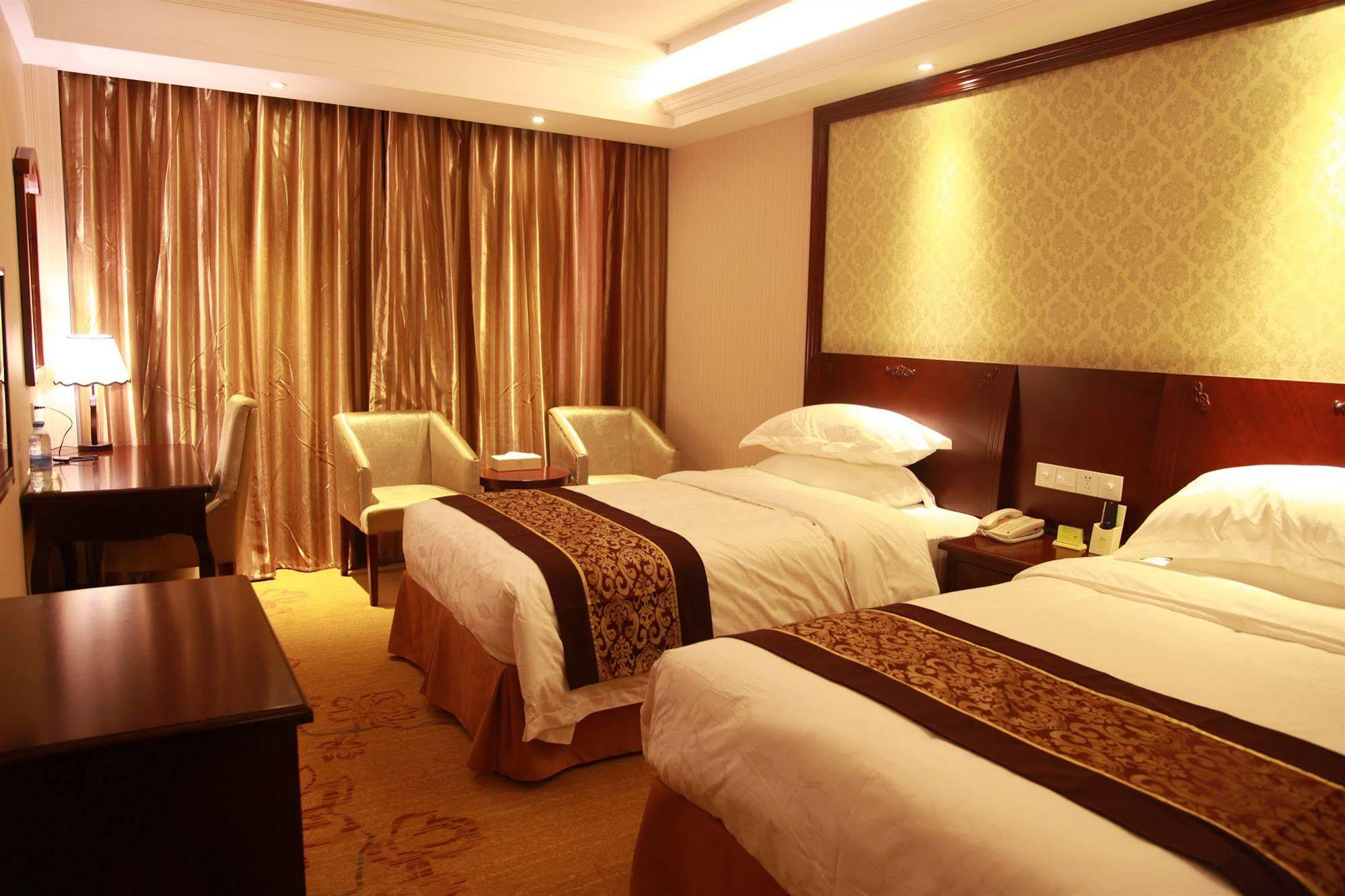 Vienna Hotel Shanghai Pudong Airport Exterior foto